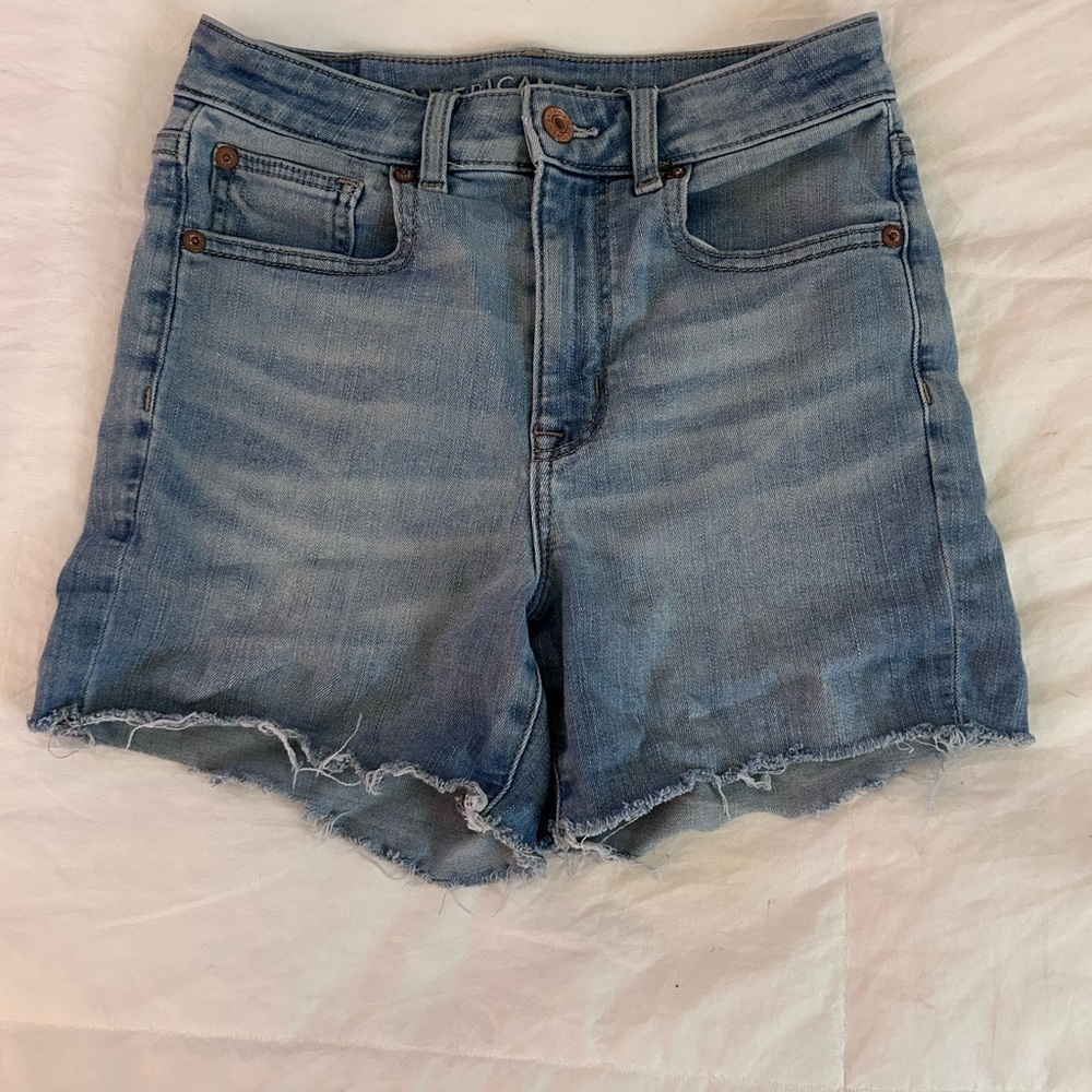 American Eagle Outfitters Light Blue Jean Stretch Shorts Size 2 - Picture 1 of 10